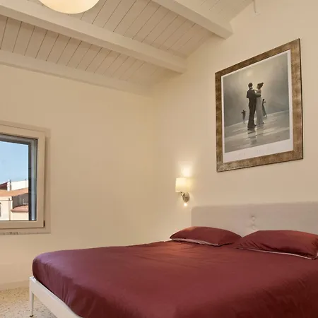 Centro Storico Via Ferret, Vista Mare *